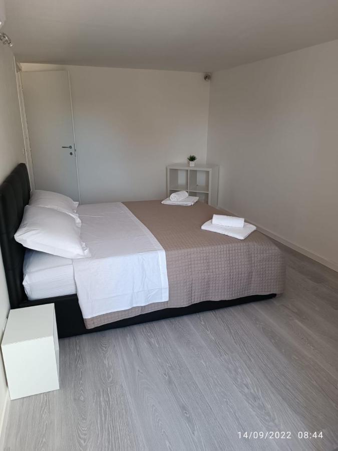 Di Fronzo Guest House T Triggiano Exterior photo